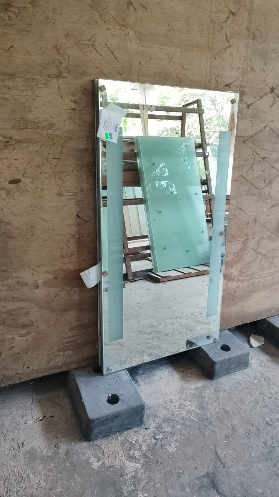 Frente de baño esmerilado para hotel en Playa del Carmen